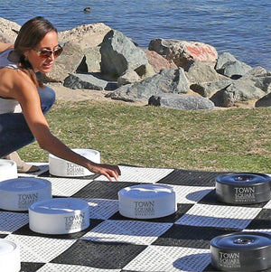 Personalized Giant Checkers