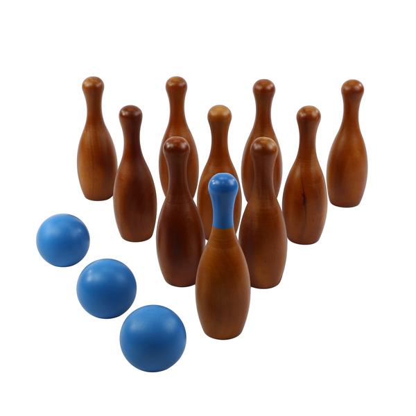 Lawn Bowling - English Skittles